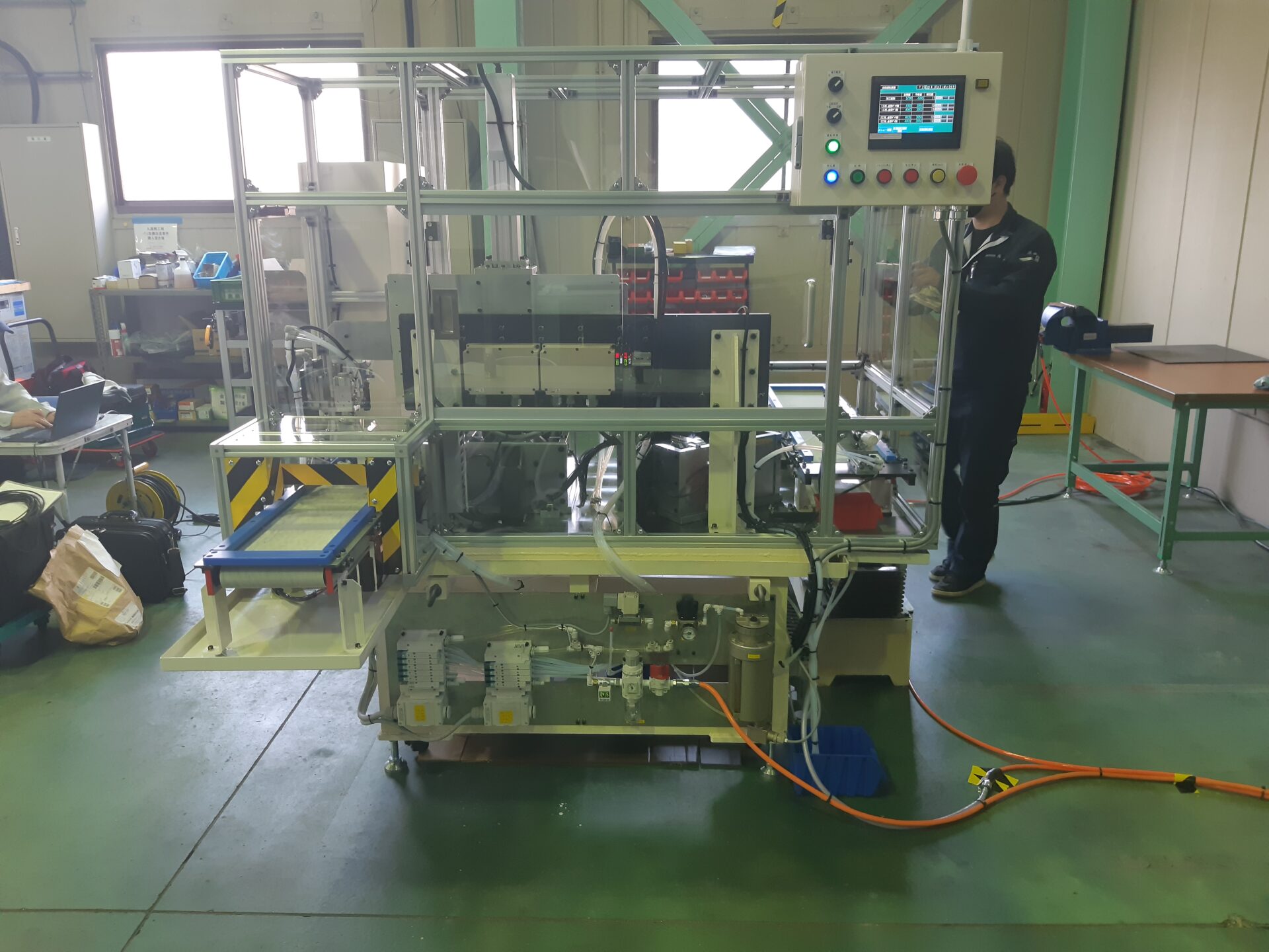 切欠きプレス専用機 - 株式会社大成